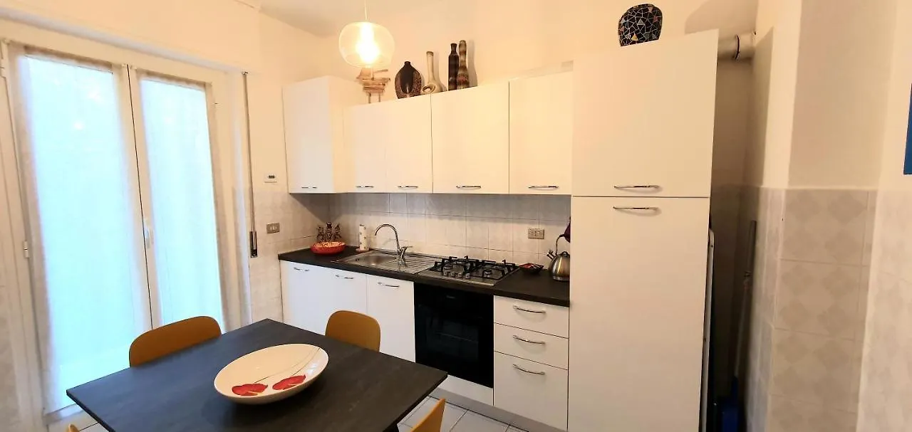Comodo Al Mare Lerici Apartman
