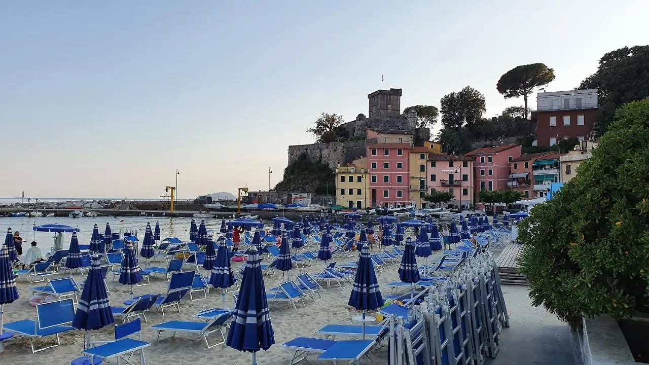 Comodo Al Mare Lerici Italia